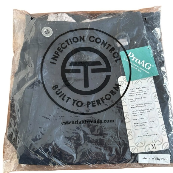 NWT Mens Scrubs Set Size M Top & Trousers Black In Original Packaging $110 MSRP - Picture 3 of 4